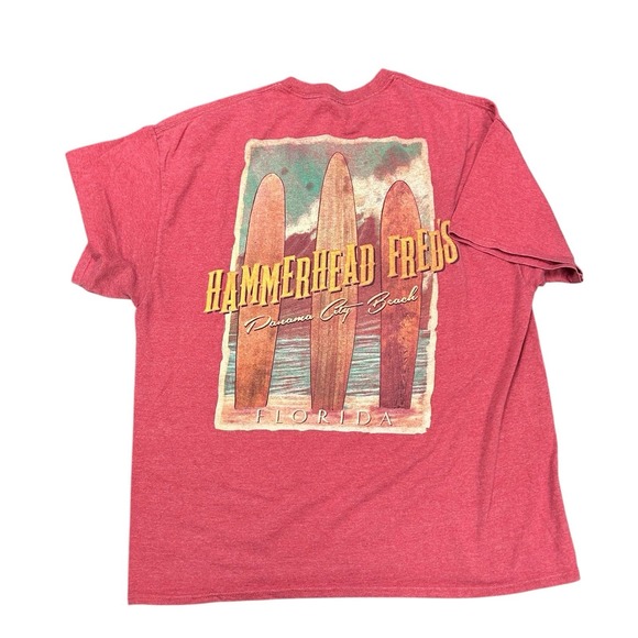Gildan‎ Hammerhead Fred's XL Red Graphic T-Shirt Surfboards Ocean Florida Beach - Picture 1 of 6